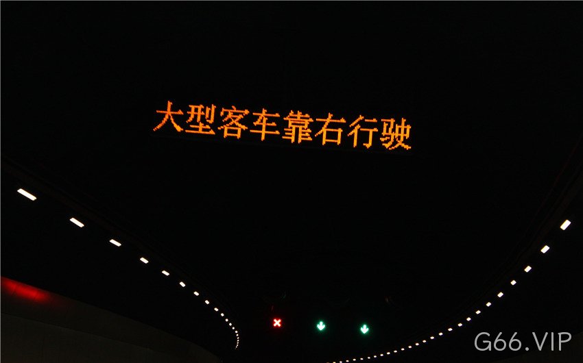 隧道光电指示标志实拍