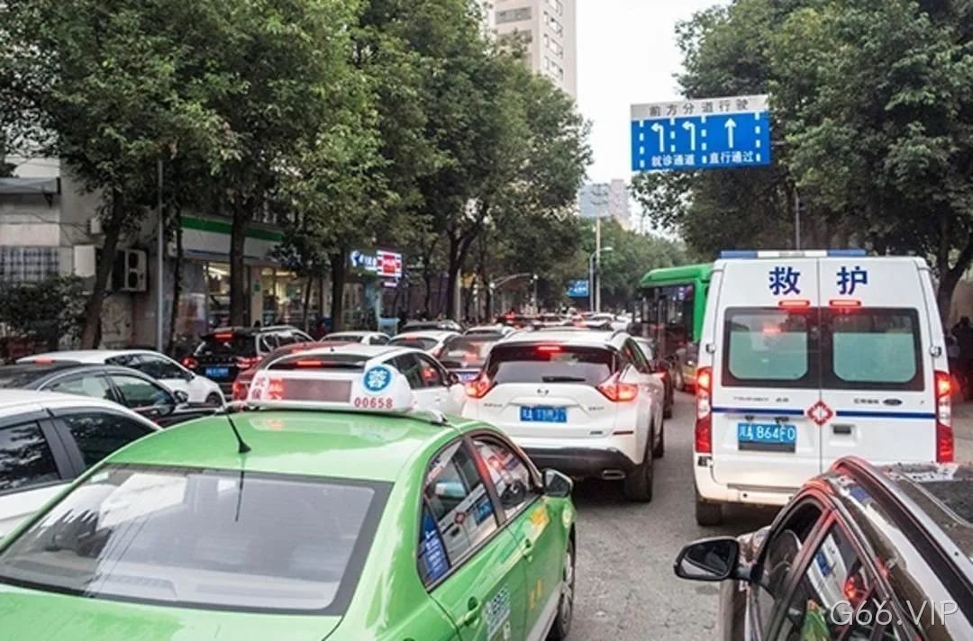G66.VIP的多级停车诱导系统在医院、景区、商场等场景下的应用